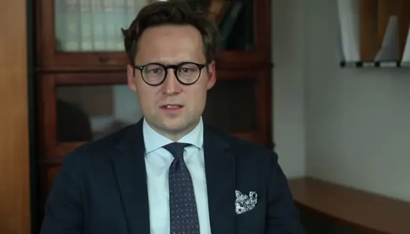 Maciej Taborowski - wiek, biografia i kariera prawnika. Poznaj fakty