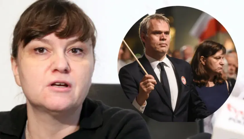 Andrzej Stankiewicz z żoną i dziećmi na tle flagi.