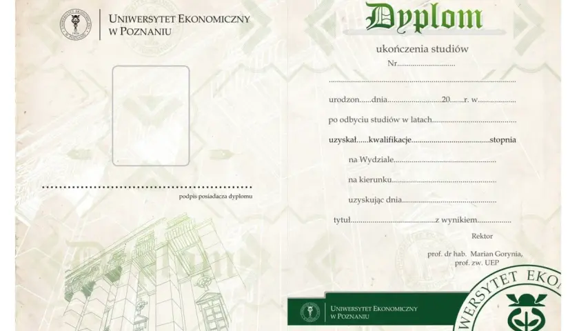 Dyplom ukończenia studiów Uniwersytetu Ekonomicznego w Poznaniu, symboliczny dokument potwierdzający zakończenie edukacji i osiągnięcie celu, jakim jest **graduation**.