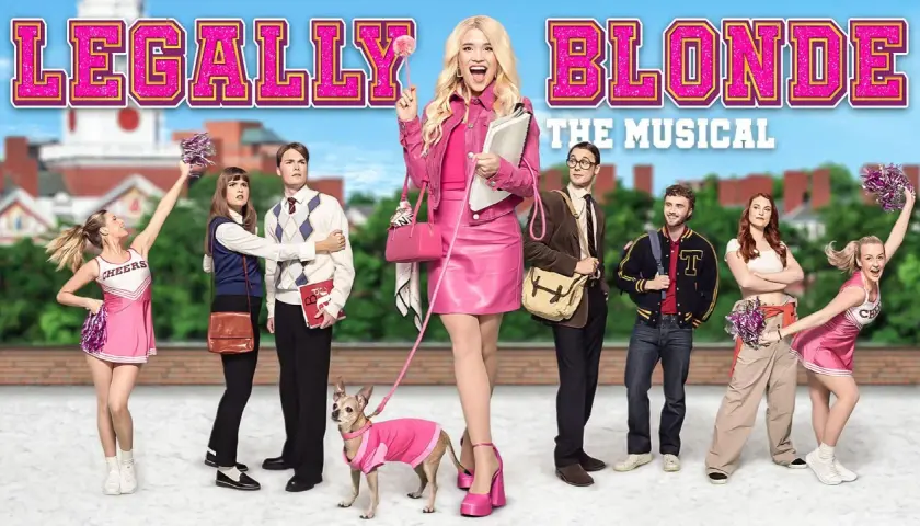 Rollistan i firman "Legally Blonde The Musical" med Elle Woods och hennes vänner.