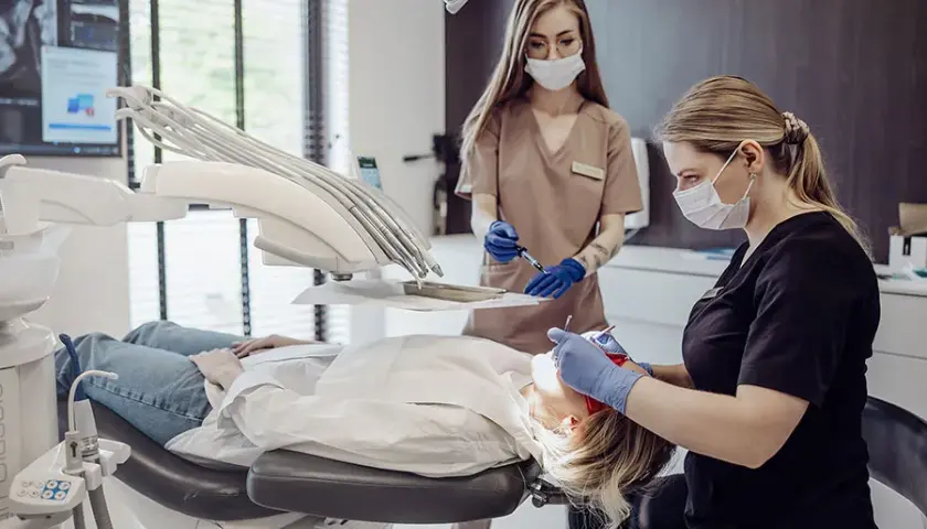 Jak umówić się do dentysty i uniknąć długiego czekania na wizytę