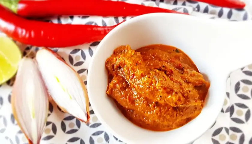 Twoja czerwona pasta curry: Lepsza niż ze sklepu? Sprawdź przepis!