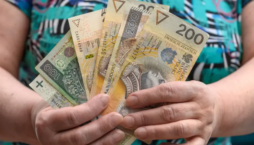 Jak dostać rentę? Kluczowe informacje o wniosku i dokumentach