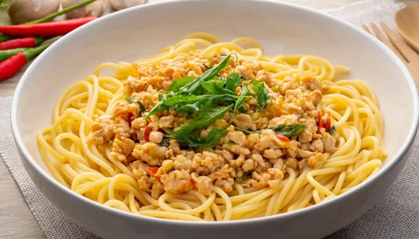 Spaghetti z indyka? Zdrowy obiad gotowy w kwadrans dla zabieganych