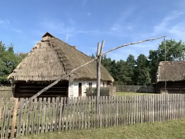 Tokarnia skansen godziny otwarcia – nie przegap najlepszych dni na wizytę