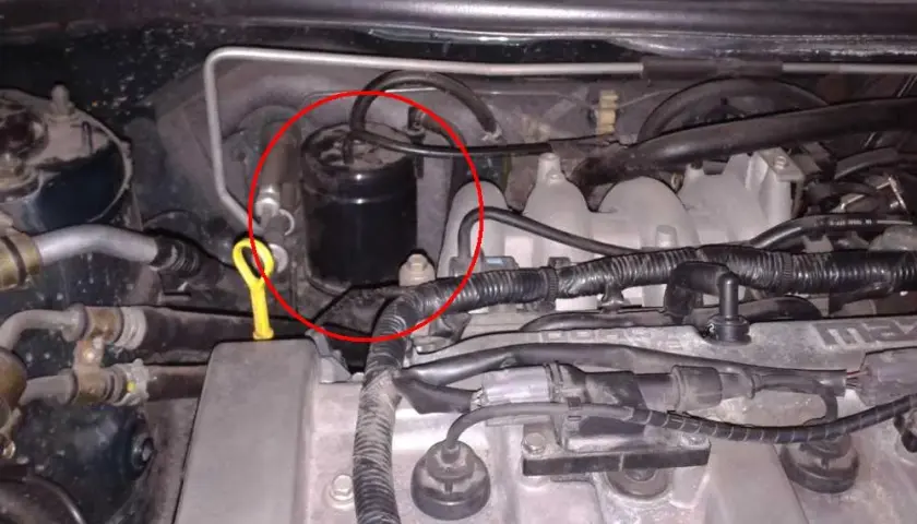 Gdzie jest filtr paliwa w mazda 6 2.0 diesel? Oto ważne informacje
