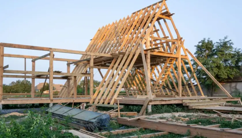 Jaki fundament pod domek letniskowy drewniany 35m2 - uniknij kosztownych błędów