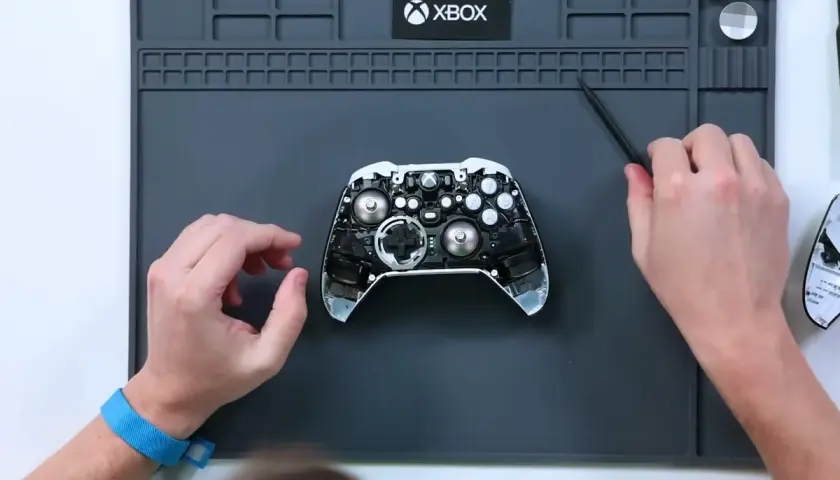 Dryfująca gałka Xbox: Naprawić czy kupić? Kompletny poradnik DIY