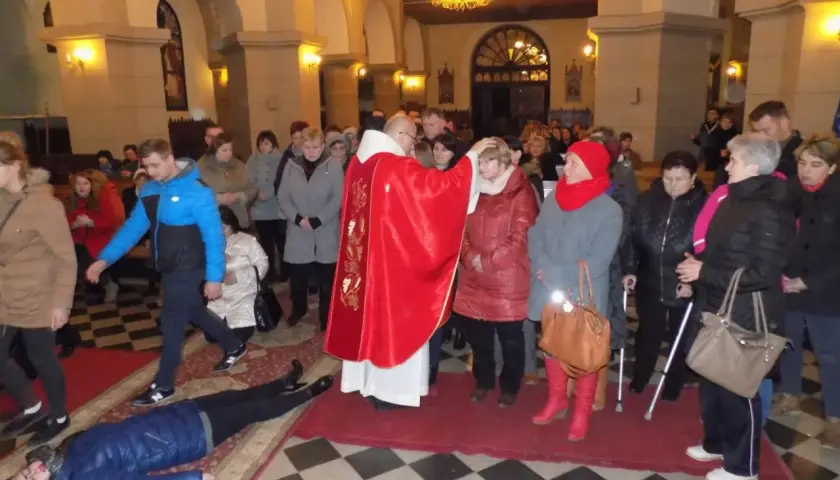 Msze egzorcystyczne gdzie odbywają się uzdrowienia i uwolnienia?