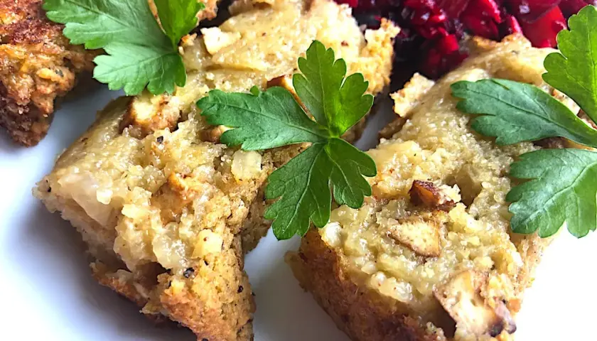 Wegetariański obiad: babka ziemniaczana bez mięsa - przepis