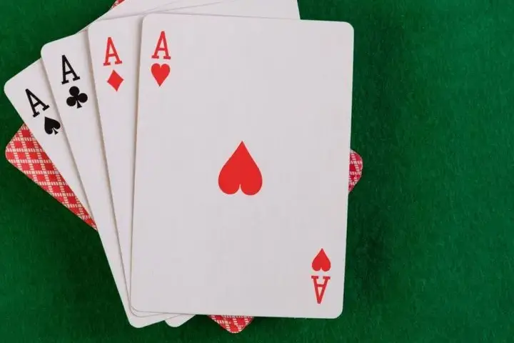 Co robi Joker w Makao? Opanuj zasady i wygrywaj!