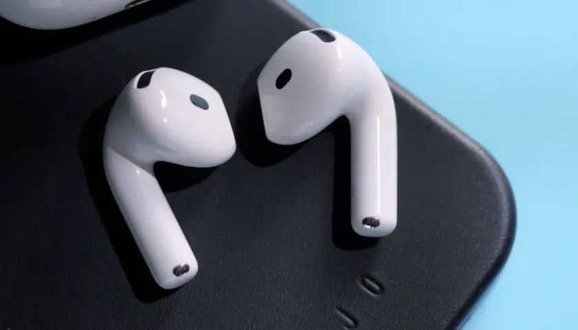 Jak odróżnić AirPods 1 od 2 - kluczowe różnice, które musisz znać