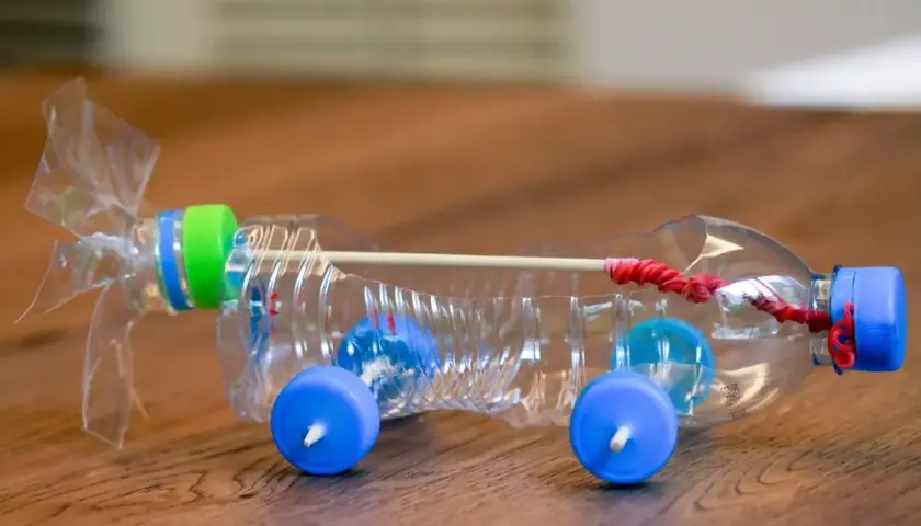 Jak zrobić zabawkę z recyklingu? Pomysły i instrukcje DIY