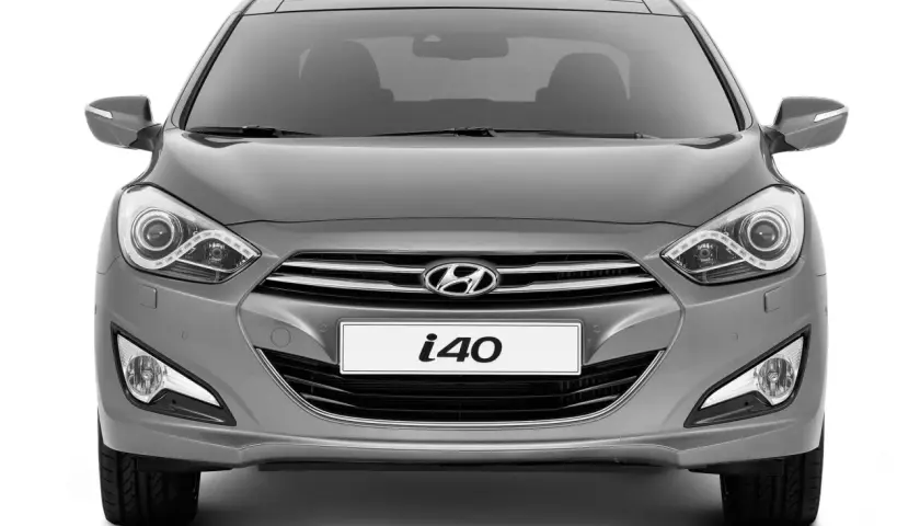 Kupujesz Hyundai i40? Sprawdź silniki, usterki i ceny 2026!