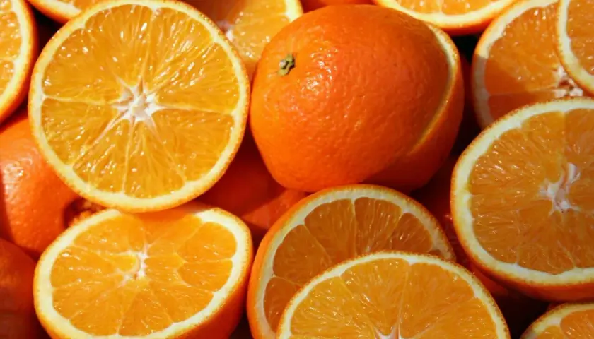 Pomarańcza: kalorie, IG i dlaczego jesz ją źle?