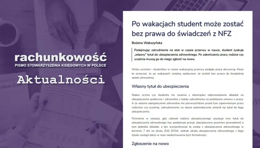 Dłoń pisząca długopisem nad dokumentami, filiżanka kawy i tekst "rachunkowość Aktualności".