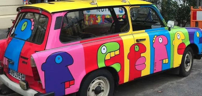 Trabant z czego karoseria? Poznaj tajemnice duroplastu w designie