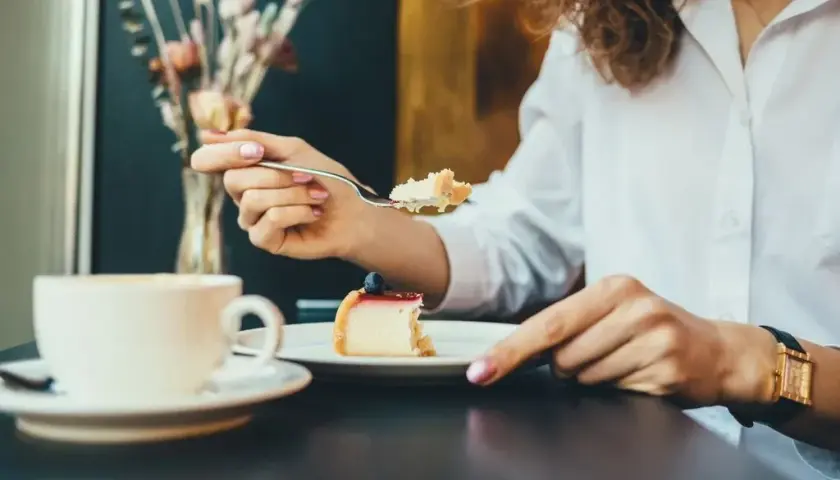 Ile kalorii trzeba zjeść żeby przytyć 1 kg? Prosty sposób na masę