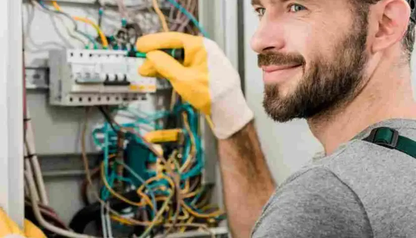 Zarabiaj jako Inżynier Elektryk w Niemczech: Ile Naprawdę?