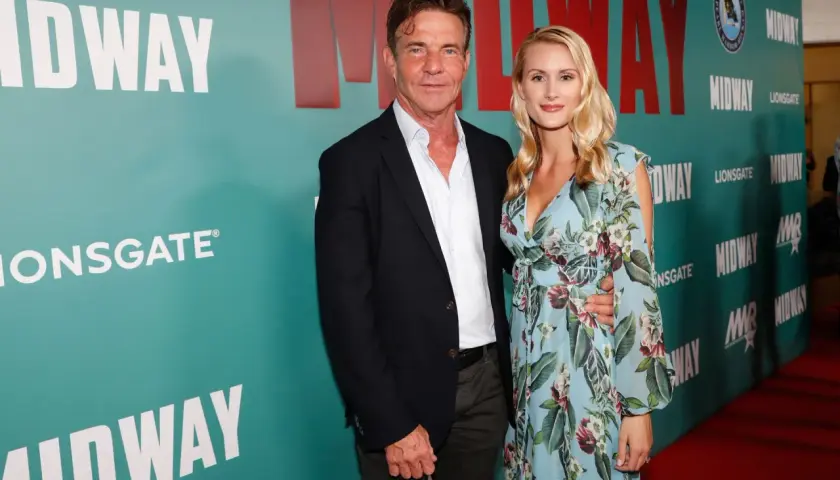Dennis Quaid z żoną na premierze filmu "Midway".