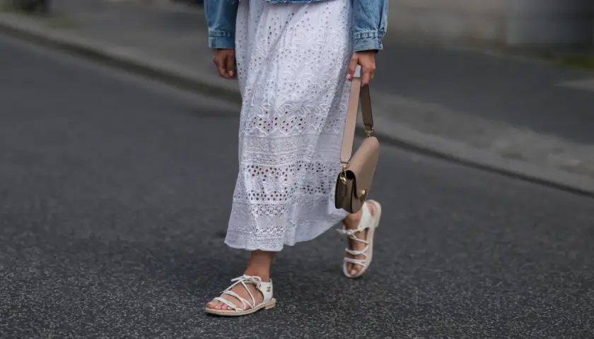 Tu falda larga blanca Stradivarius: looks + trucos de estilista