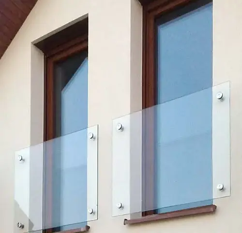 Jak wybrać najlepsze szkło na balustrady? Rodzaje, bezpieczeństwo i praktyczne porady