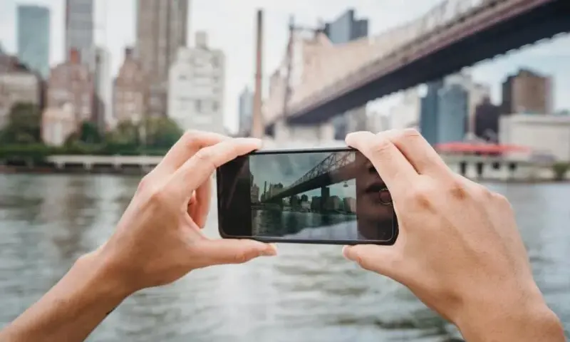 Wywołaj zdjęcia z telefonu u fotografa: Poradnik krok po kroku