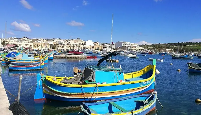 Najlepsze miejsca, gdzie zjeść w Marsaxlokk - odkryj lokalne smaki