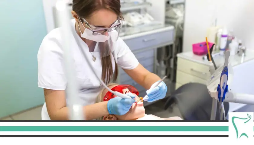Jak opanować odruch wymiotny u dentysty? Porady eksperta.