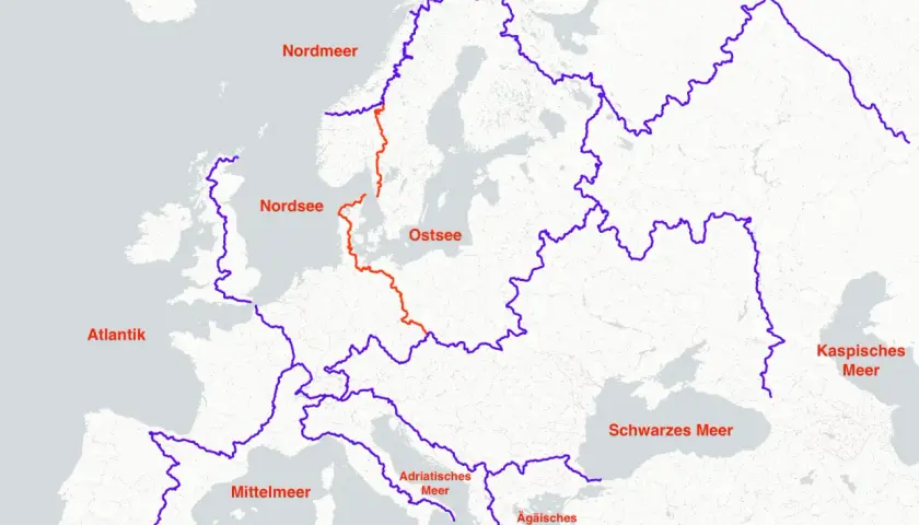 Karte Europas mit Wasserscheiden. Die rote Linie zeigt, wo sich Nord- und Ostsee treffen, und verbindet sie mit dem Schwarzen Meer.