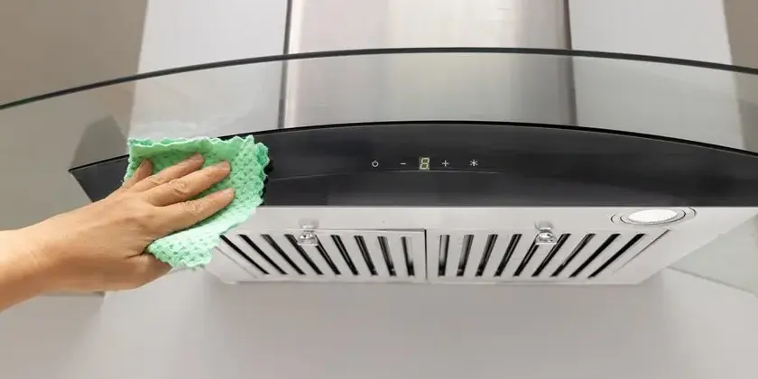 Jak wyczyścić okap? Skuteczny poradnik czyszczenia filtrów i obudowy