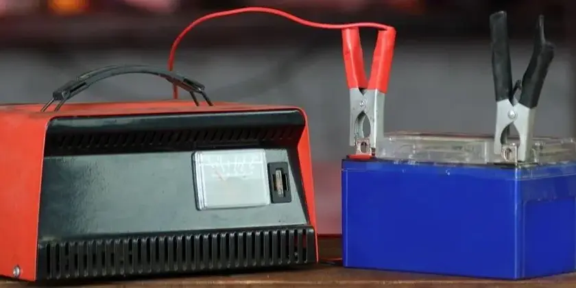Najlepszy prostownik z rozruchem do diesla - uniknij problemów zimą