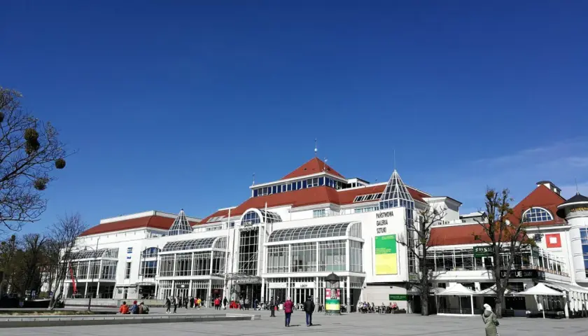 Państwowa Galeria Sztuki Sopot i inne. Twój przewodnik po sztuce