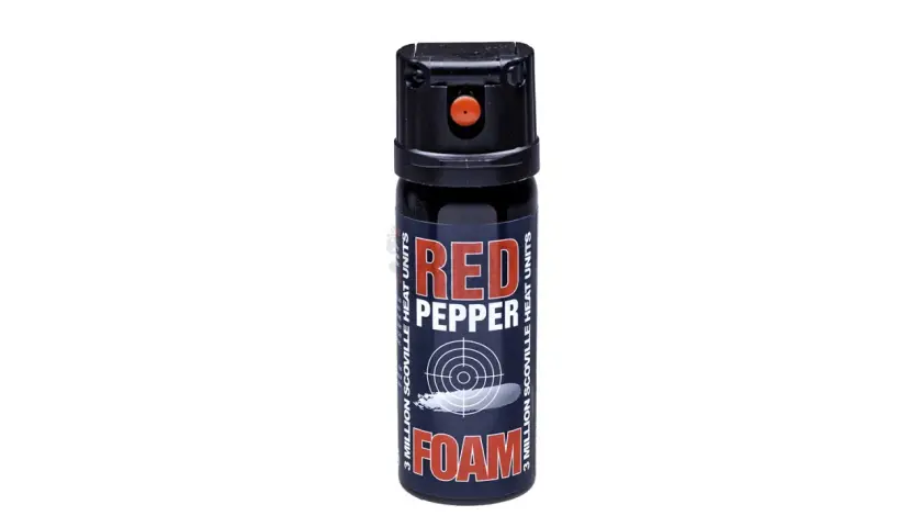 Puszka gazu pieprzowego "RED PEPPER FOAM" z celownikiem i napisem "3 MILLION SCOVILLE HEAT UNITS".