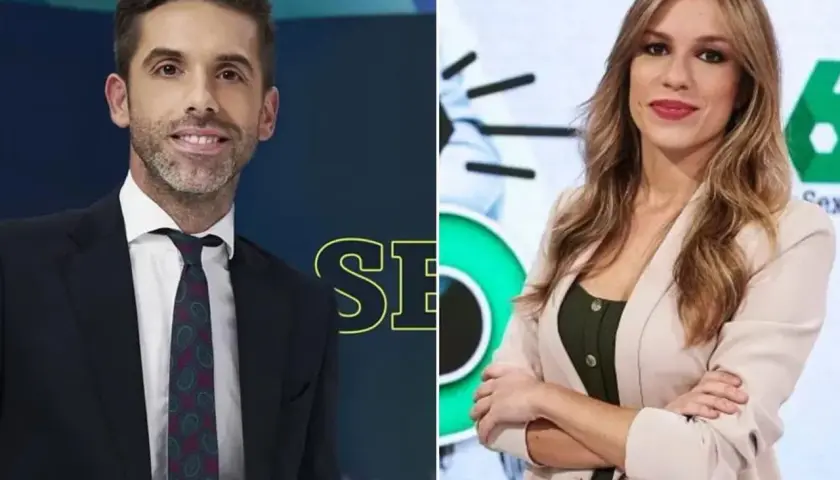 Paula del Fraile, presentadora, sonríe junto a un compañero en un plató de televisión.