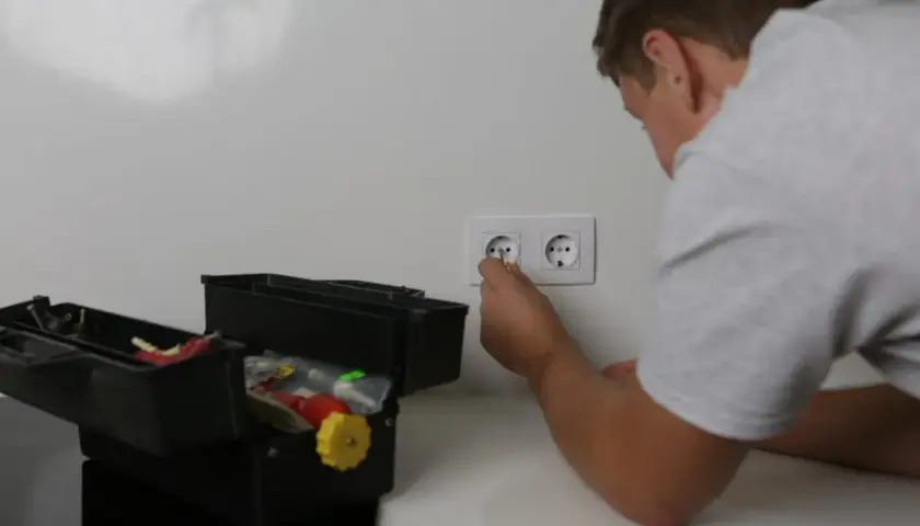 Ile kosztuje punkt elektryczny? Cennik i koszty instalacji 2024
