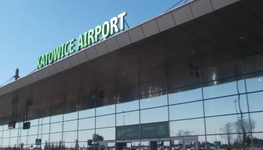 Jak sprawnie odebrać pasażera z lotniska Pyrzowice: praktyczny poradnik