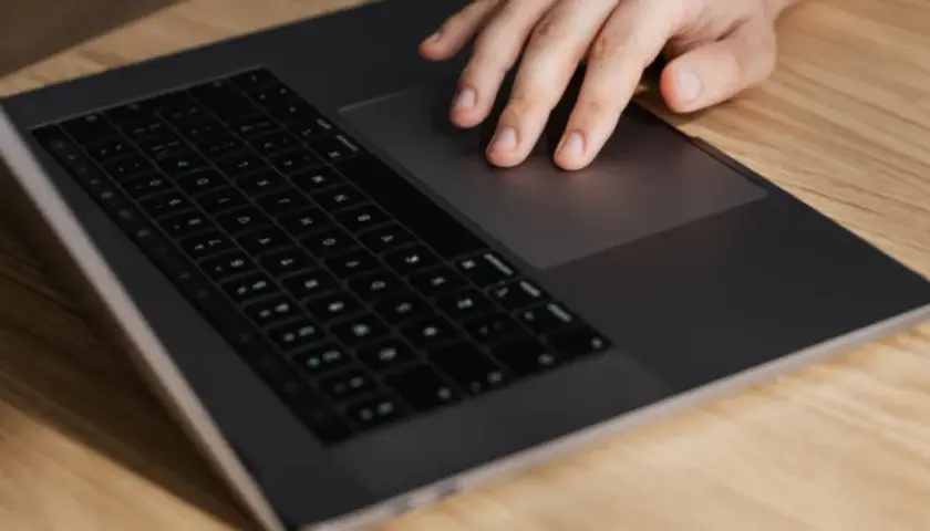 Jak znaleźć kursor w laptopie – proste sposoby na szybkie rozwiązanie problemu