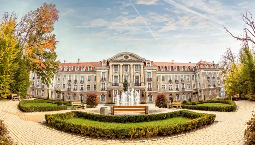 Szczawno-Zdrój: Zacisze marzeń czy zyskowna inwestycja? Sprawdź!