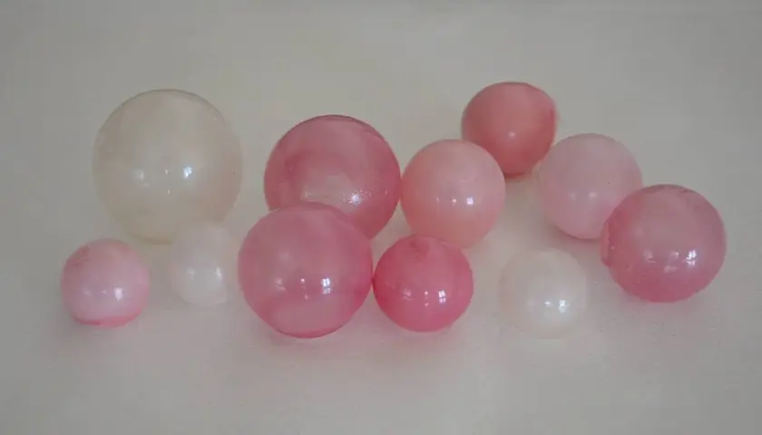 Jak zrobić balony z masy cukrowej, by zaskoczyć gości na imprezie