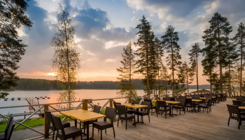 Pogorzelica gdzie zjeść - najlepsze restauracje i lokale na wyjazd
