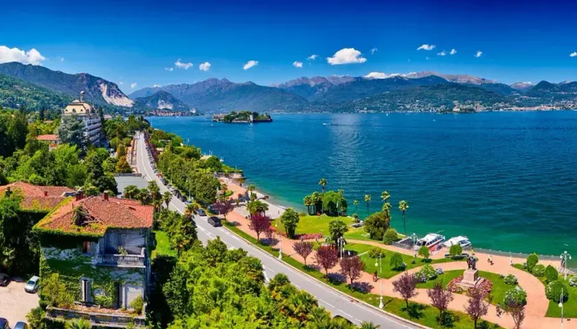 Montagna nel lago in Italia: ispira e pianifica il tuo viaggio ideale