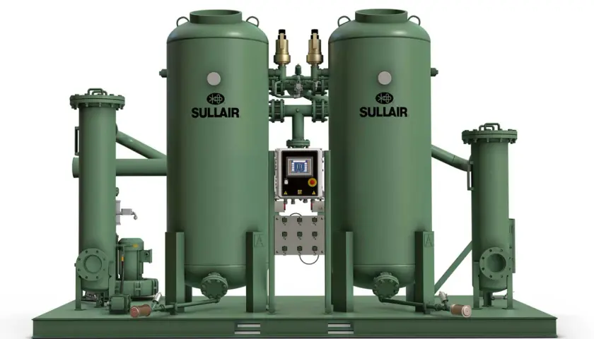Sistema industrial Sullair con dos grandes tanques verdes y un panel de control central, un eficiente secador de adsorción.