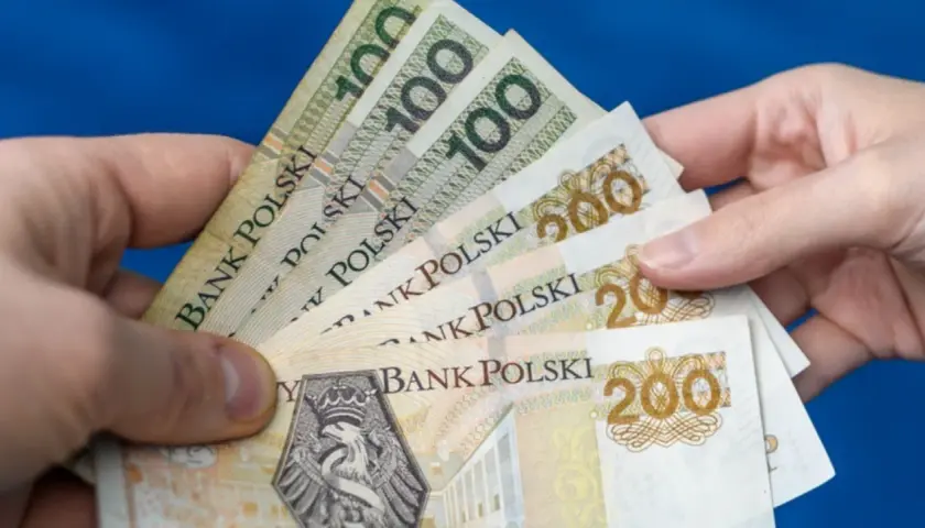 Ile można dać dziecku pieniędzy bez podatku? Sprawdź limity darowizn