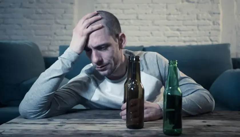 Alkoholik: objawy psychiczne. Jak alkohol niszczy umysł?