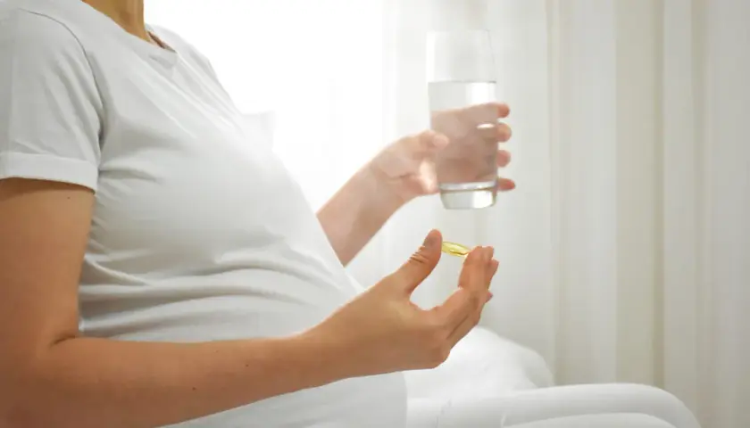 DHA w ciąży od kiedy? Kluczowe informacje dla zdrowia mamy i dziecka