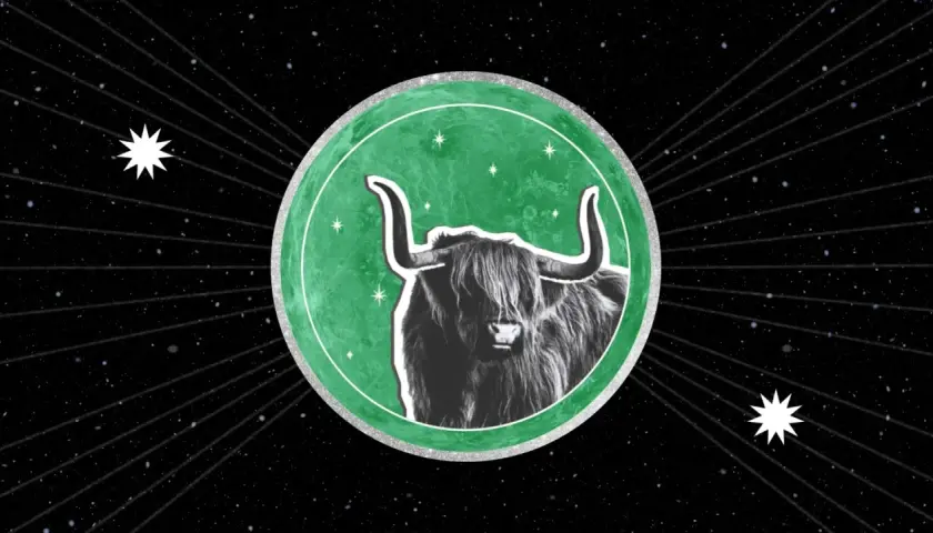 Un toro peludo con cuernos grandes dentro de un círculo verde brillante. La luna en Tauro brilla entre estrellas.