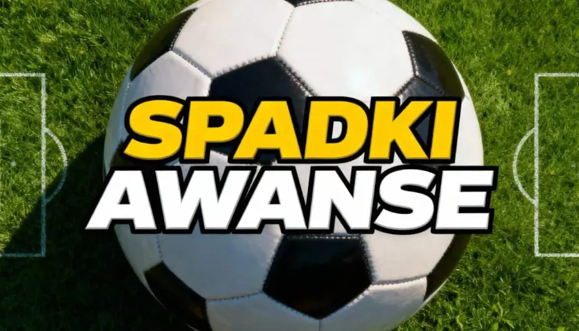 Piłka nożna na boisku, napisy "SPADKI" i "AWANSE". Zastanawiasz się, ile drużyn spada z ekstraklasy?