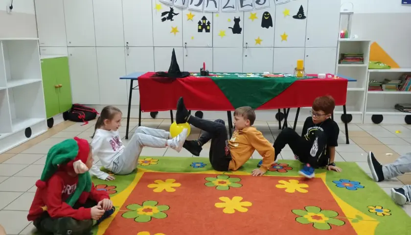 Jak prowadzić zajęcia w świetlicy szkolnej, aby zaangażować dzieci?