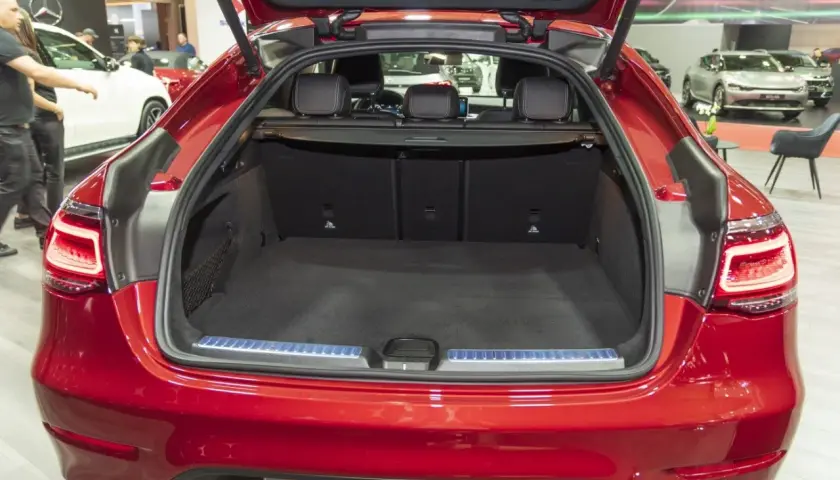 Mercedes GLC wymiary: SUV, Coupé, bagażnik. Zmieści się w garażu?